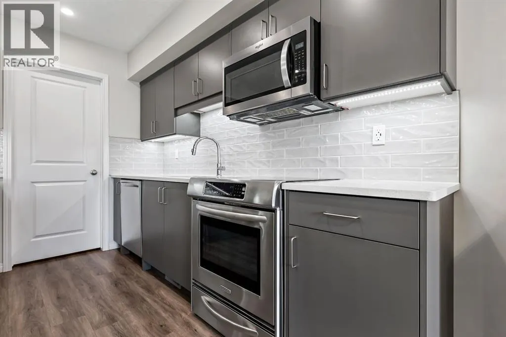 10 Poplar Ridge Close