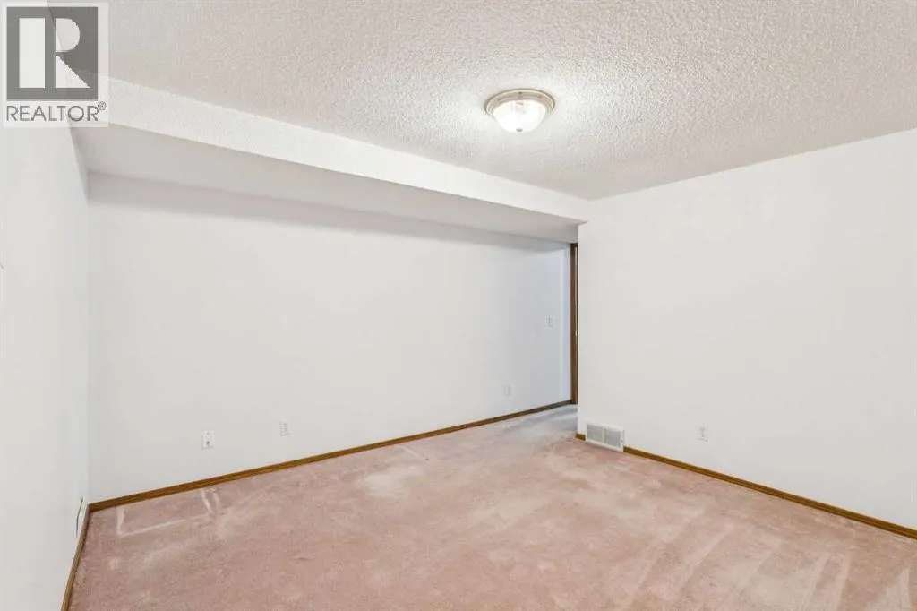 38 Somervale Point SW