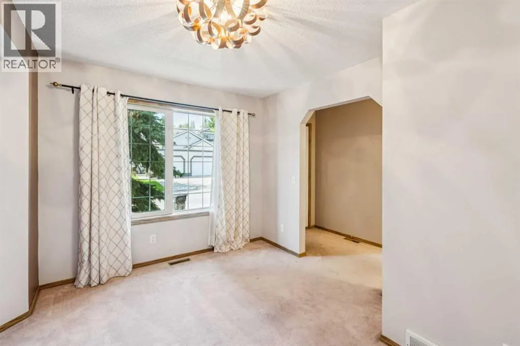 38 Somervale Point SW