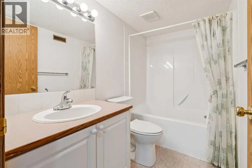 38 Somervale Point SW