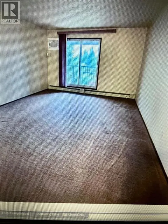 308, 420 Columbia Boulevard W