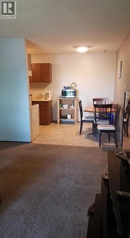 308, 420 Columbia Boulevard W