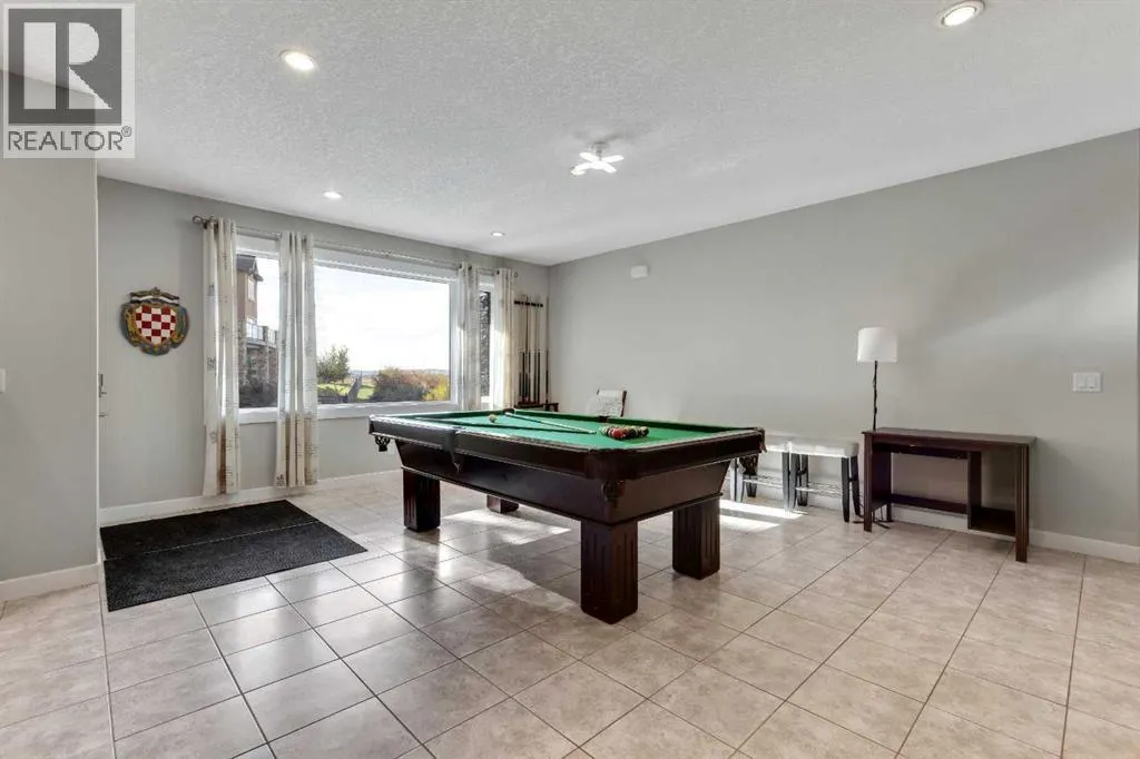 200 Cranleigh Terrace SE