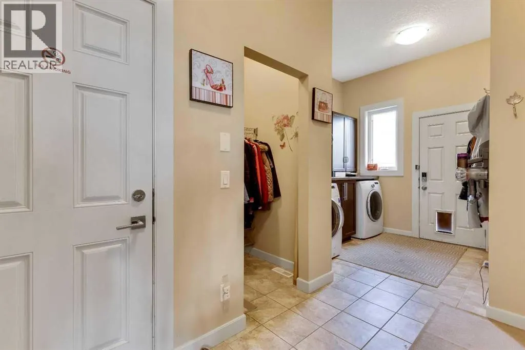 200 Cranleigh Terrace SE