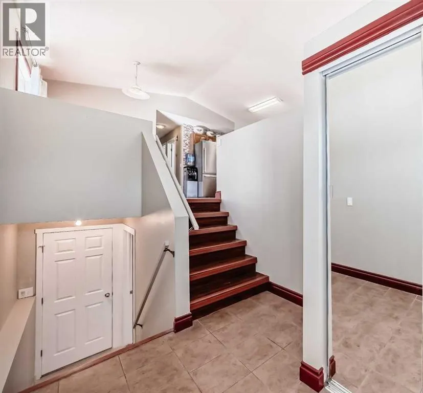 55 Applemead Court SE
