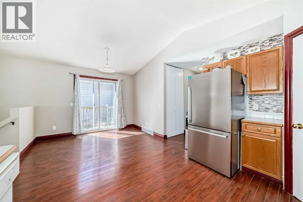55 Applemead Court SE