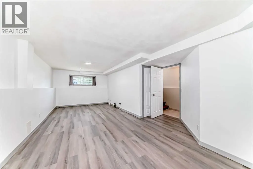55 Applemead Court SE