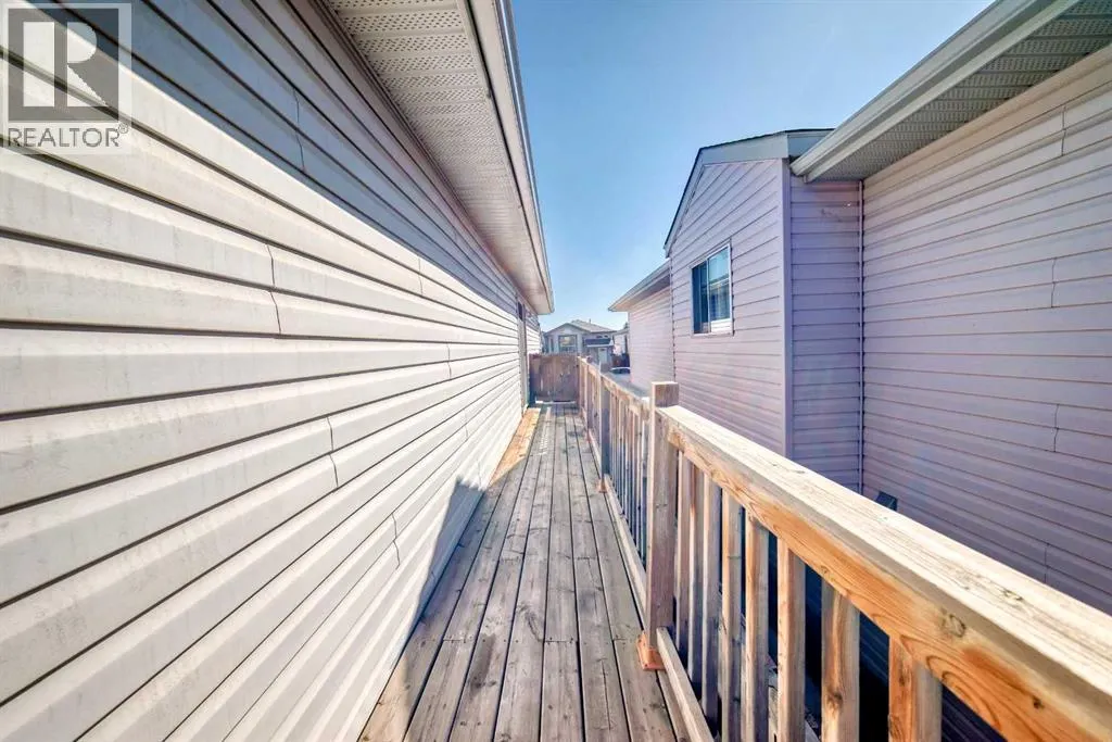 55 Applemead Court SE