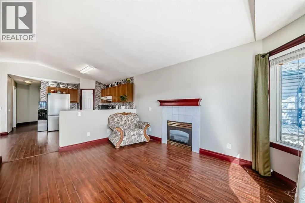 55 Applemead Court SE