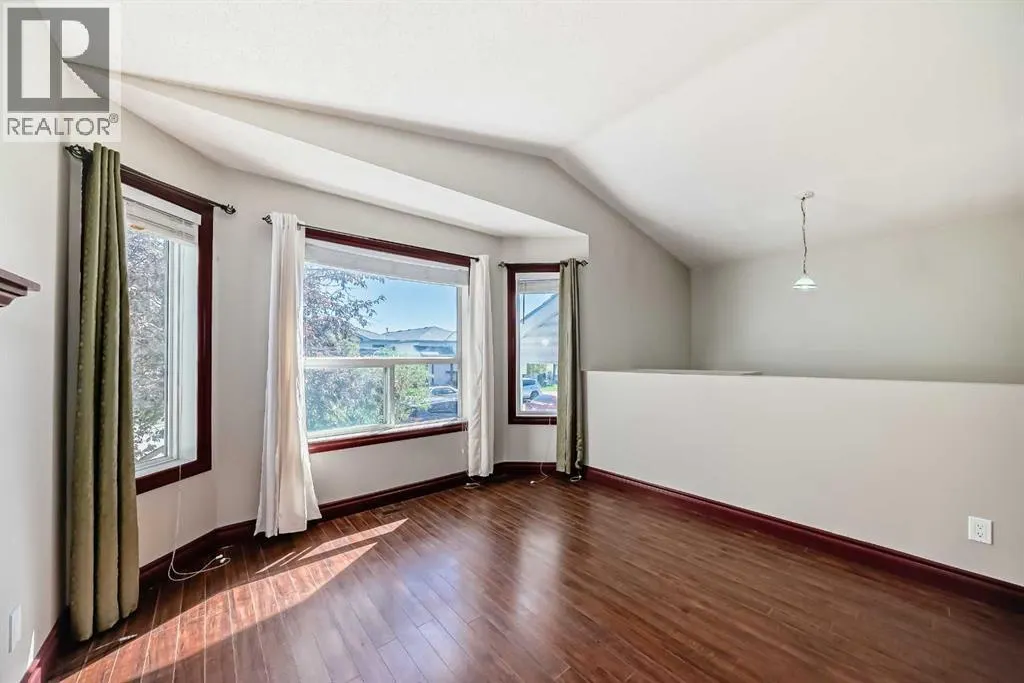 55 Applemead Court SE