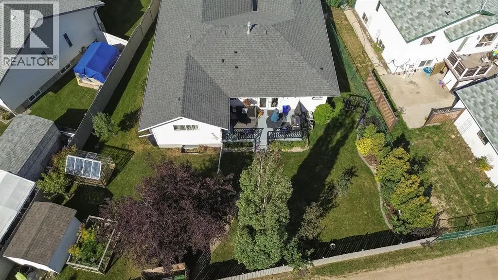 96 Lamont Close