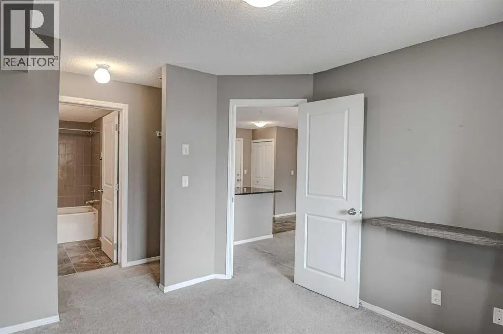 221, 195 Kincora  Glen Road NW