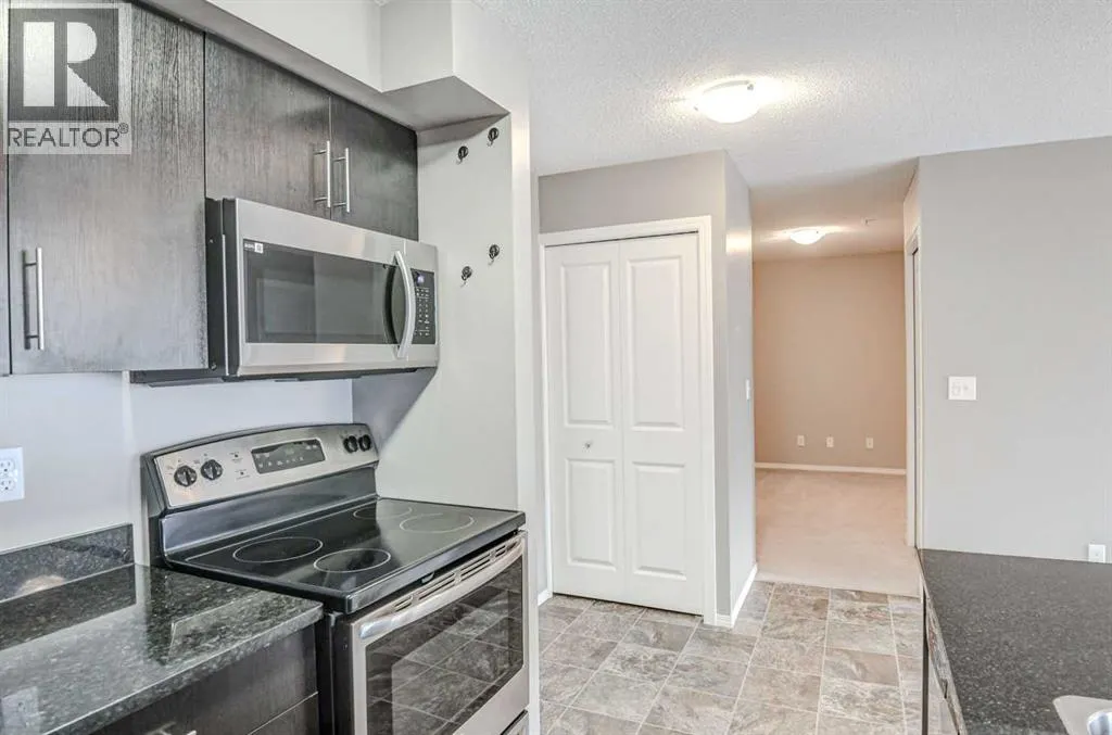 221, 195 Kincora  Glen Road NW
