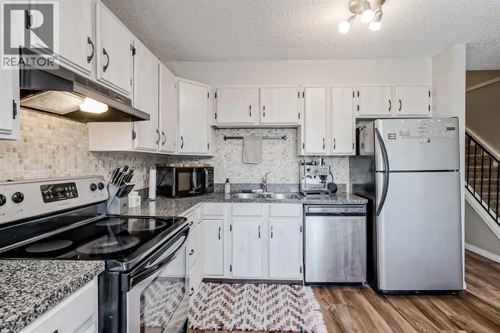 29, 99 Midpark Gardens SE