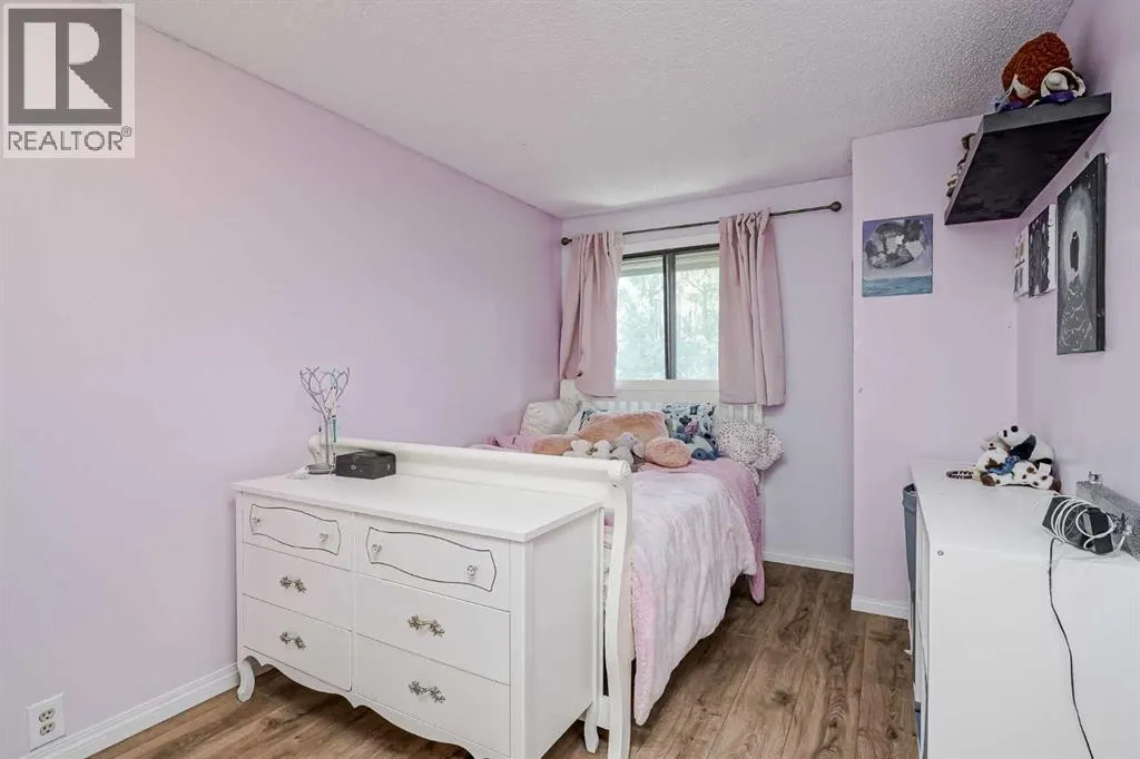 29, 99 Midpark Gardens SE