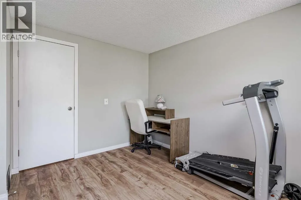 29, 99 Midpark Gardens SE