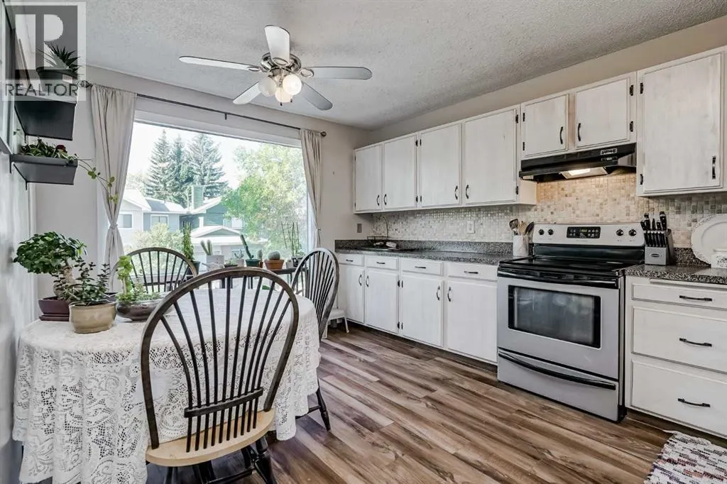 29, 99 Midpark Gardens SE