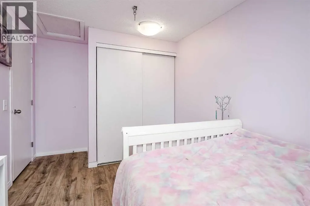29, 99 Midpark Gardens SE