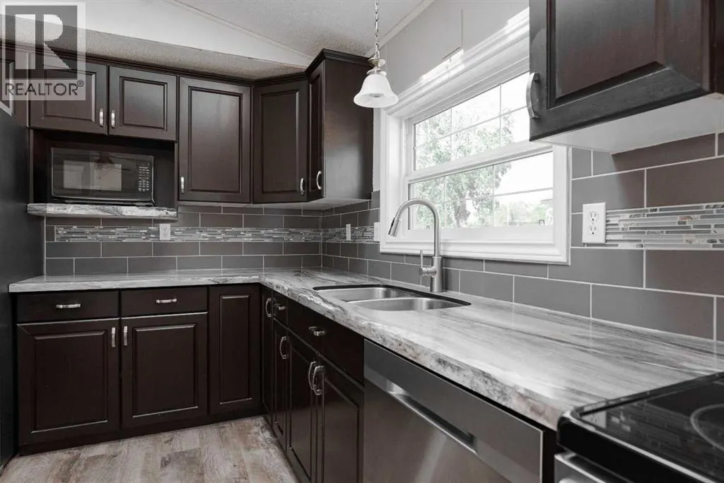132 Grey Owl Place