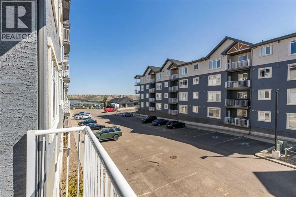 303, 19 Terrace View NE