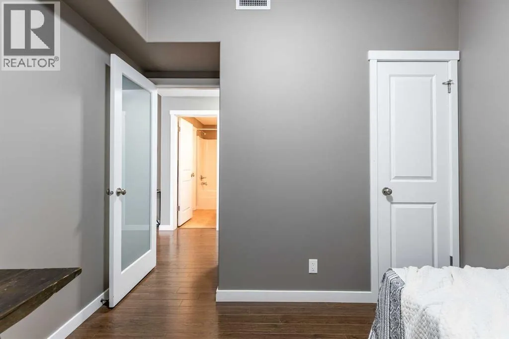 303, 19 Terrace View NE
