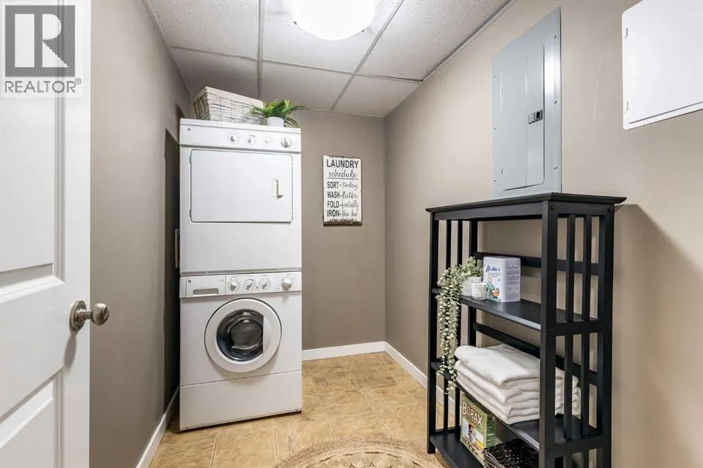 303, 19 Terrace View NE