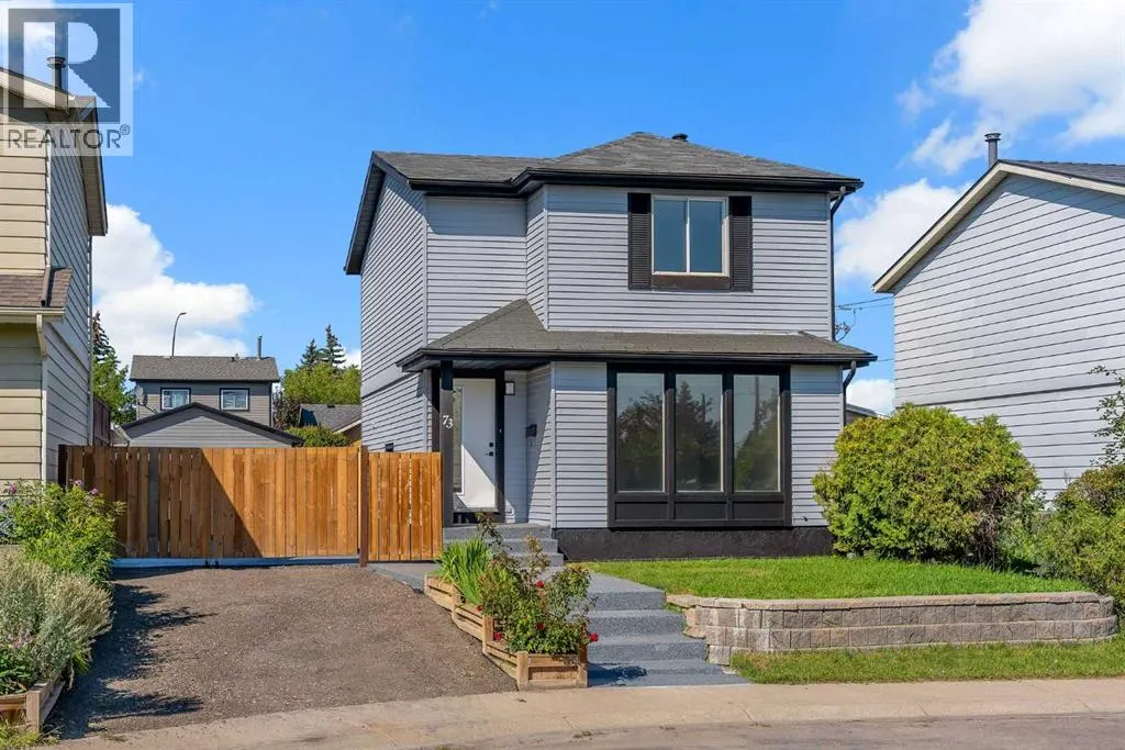 73 Erin Woods Place SE