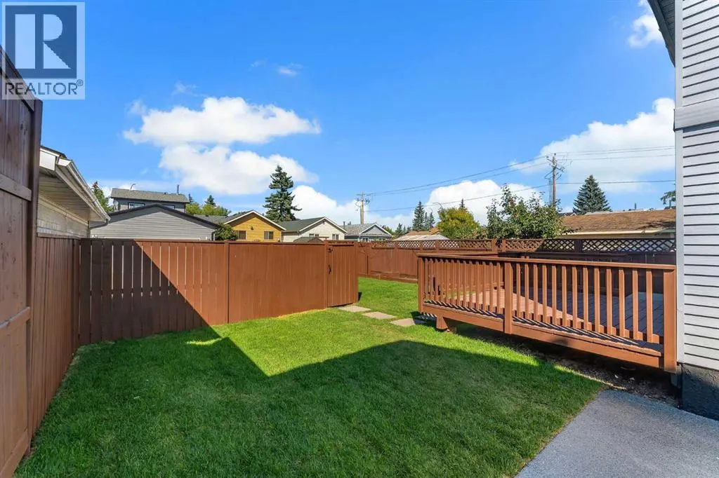 73 Erin Woods Place SE