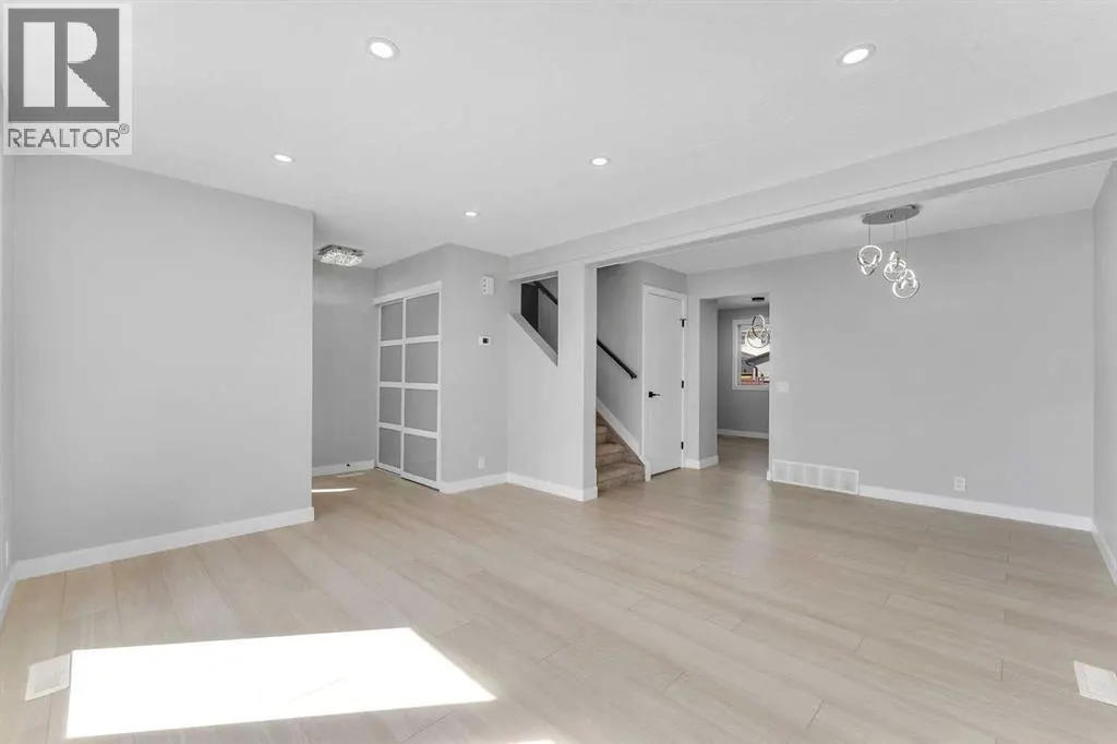 73 Erin Woods Place SE