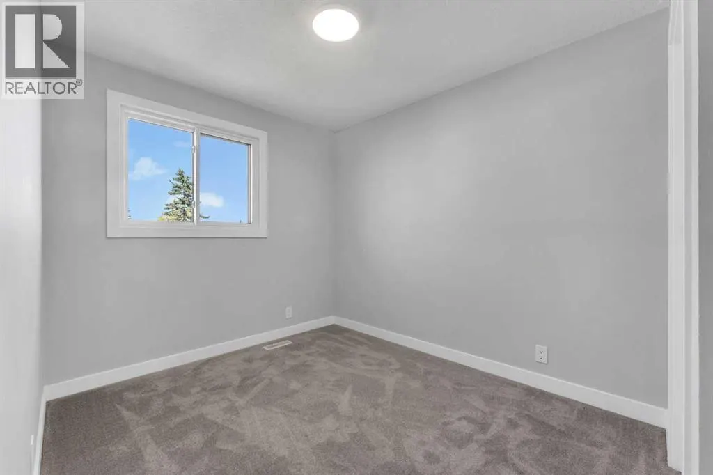 73 Erin Woods Place SE