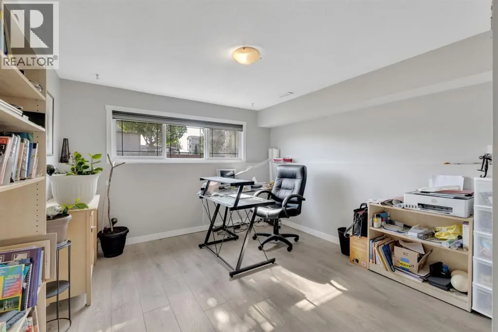 82 Hinshaw Drive W