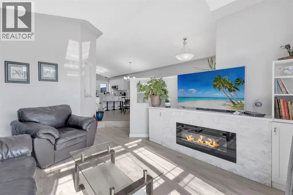 82 Hinshaw Drive W