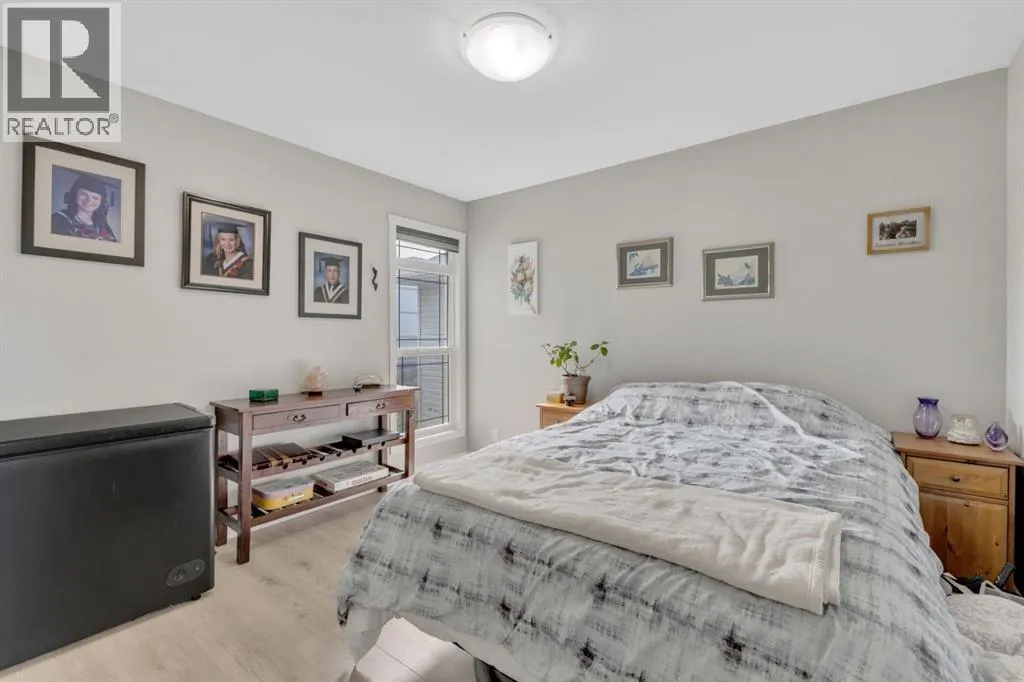 82 Hinshaw Drive W