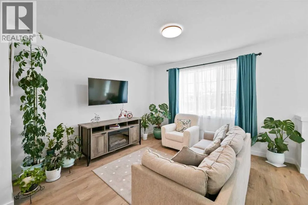 60 Amblefield Terrace NW
