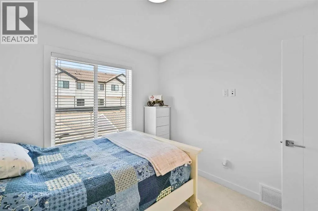 60 Amblefield Terrace NW