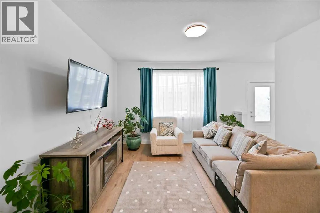 60 Amblefield Terrace NW
