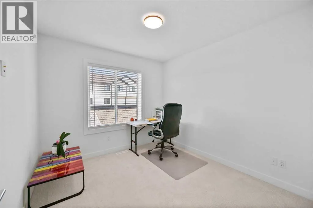 60 Amblefield Terrace NW