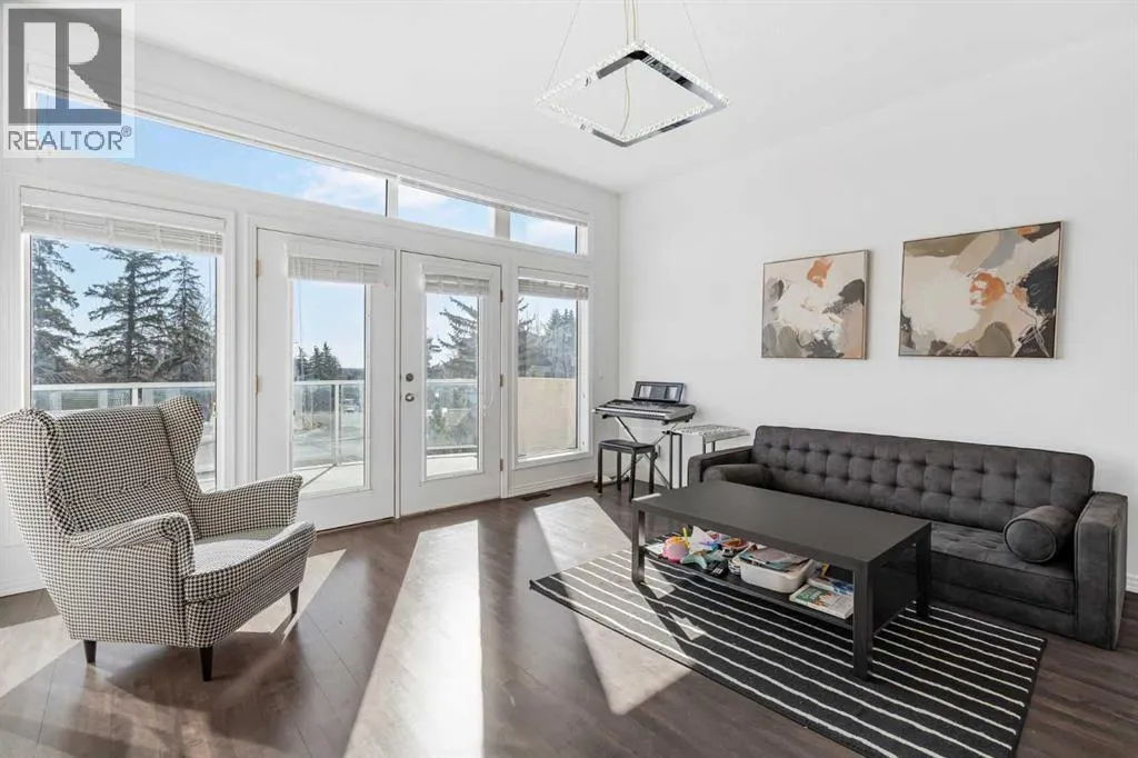 5503 Strathcona Hill SW