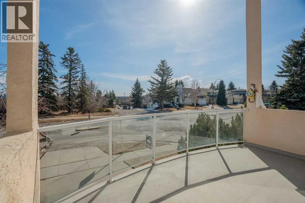 5503 Strathcona Hill SW