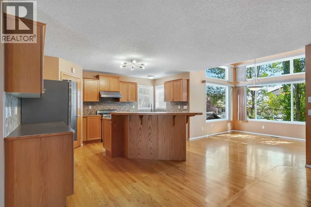 150 Harvest Oak View NE