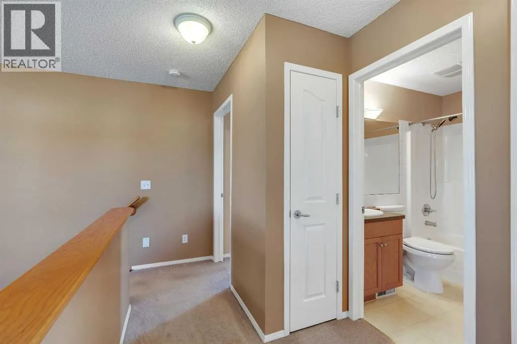 150 Harvest Oak View NE