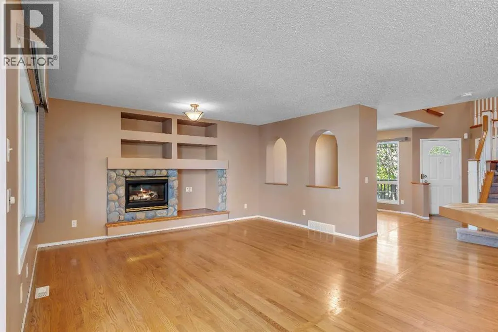 150 Harvest Oak View NE