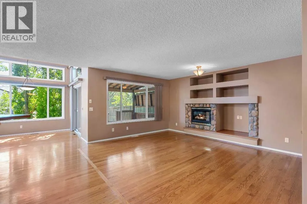 150 Harvest Oak View NE