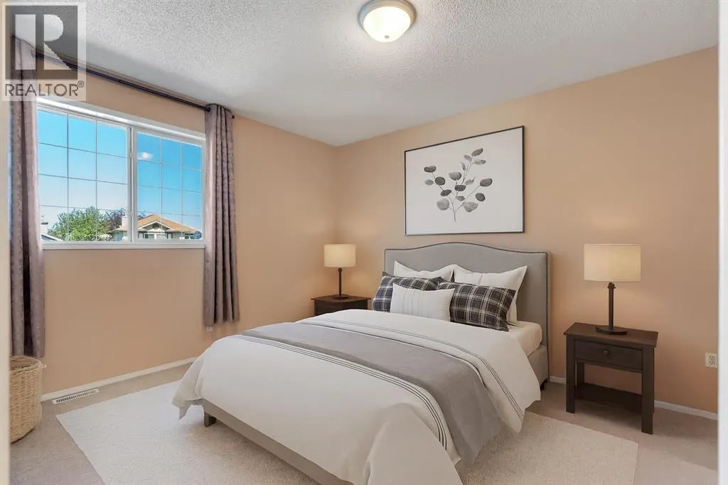 150 Harvest Oak View NE