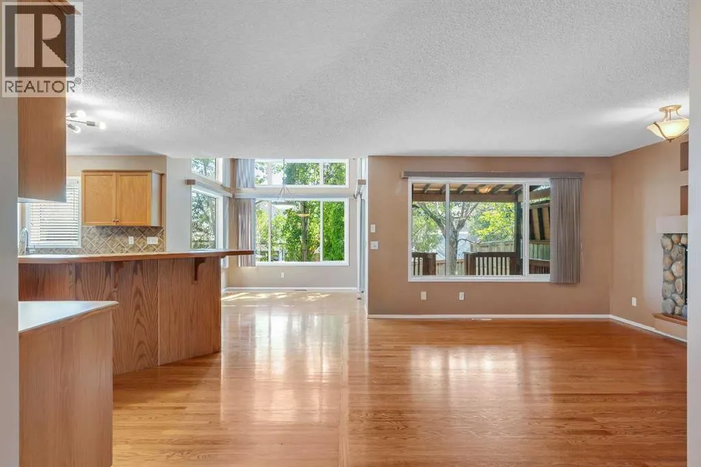 150 Harvest Oak View NE