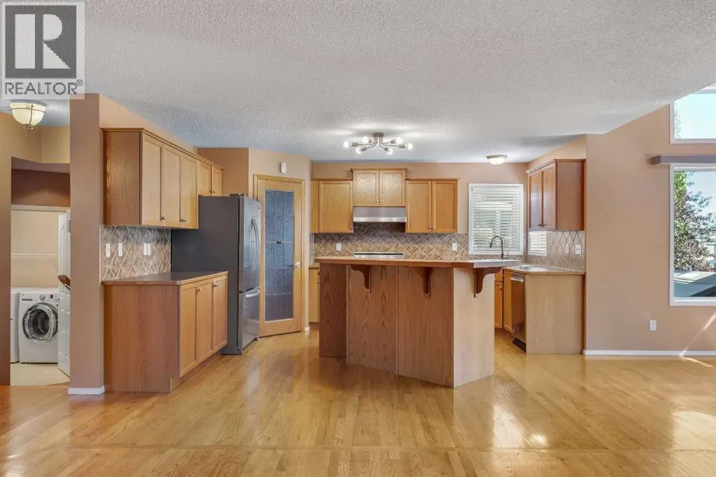 150 Harvest Oak View NE