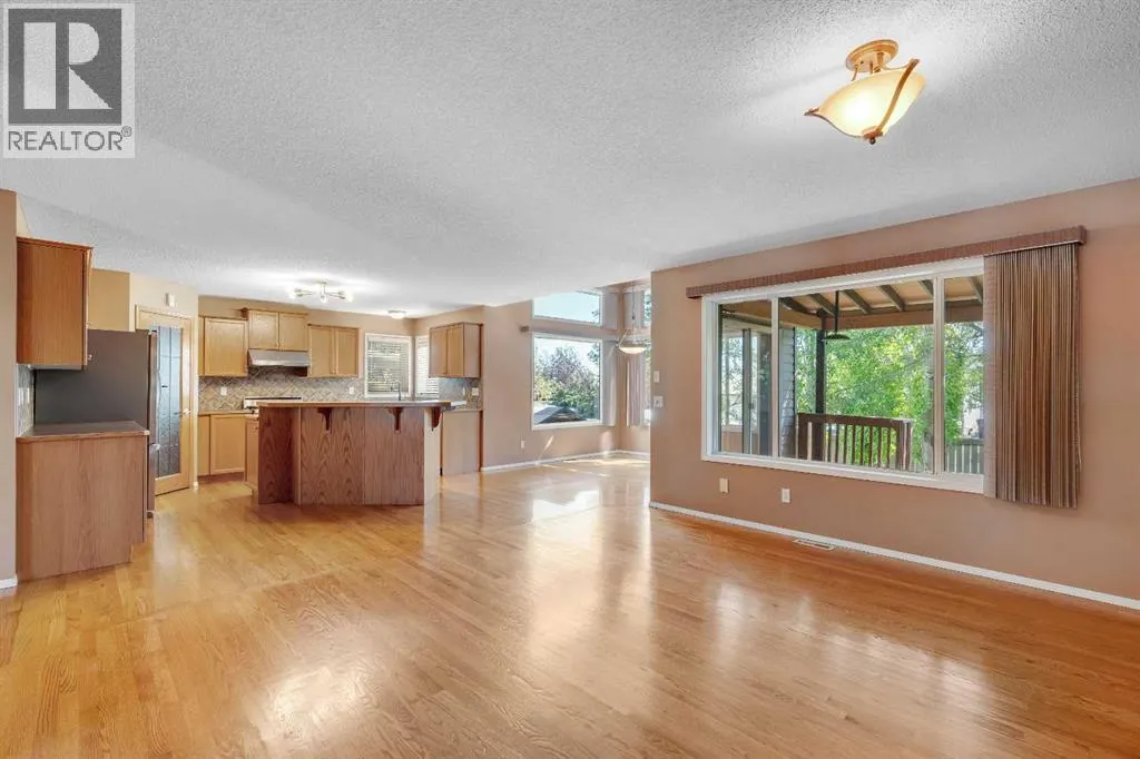 150 Harvest Oak View NE