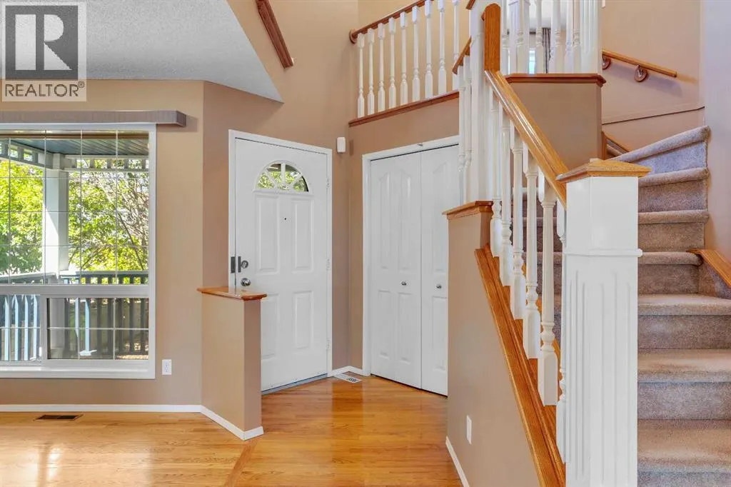 150 Harvest Oak View NE