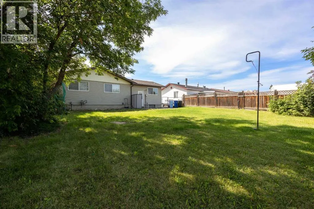 34 Bell Crescent