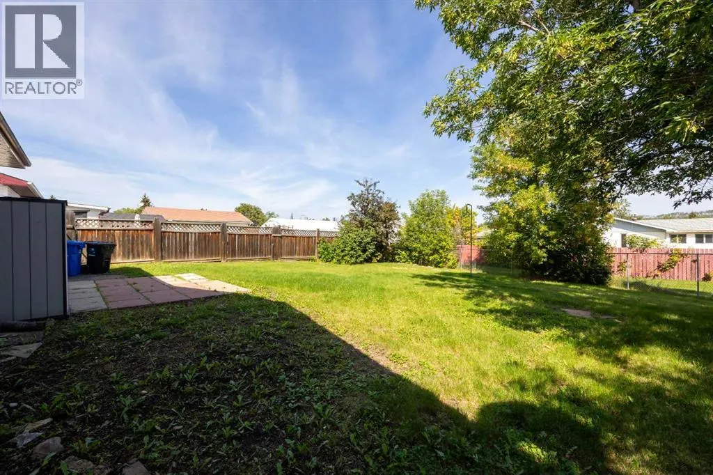 34 Bell Crescent